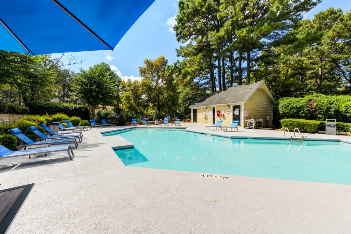 Swimming pool at Laurel Oaks